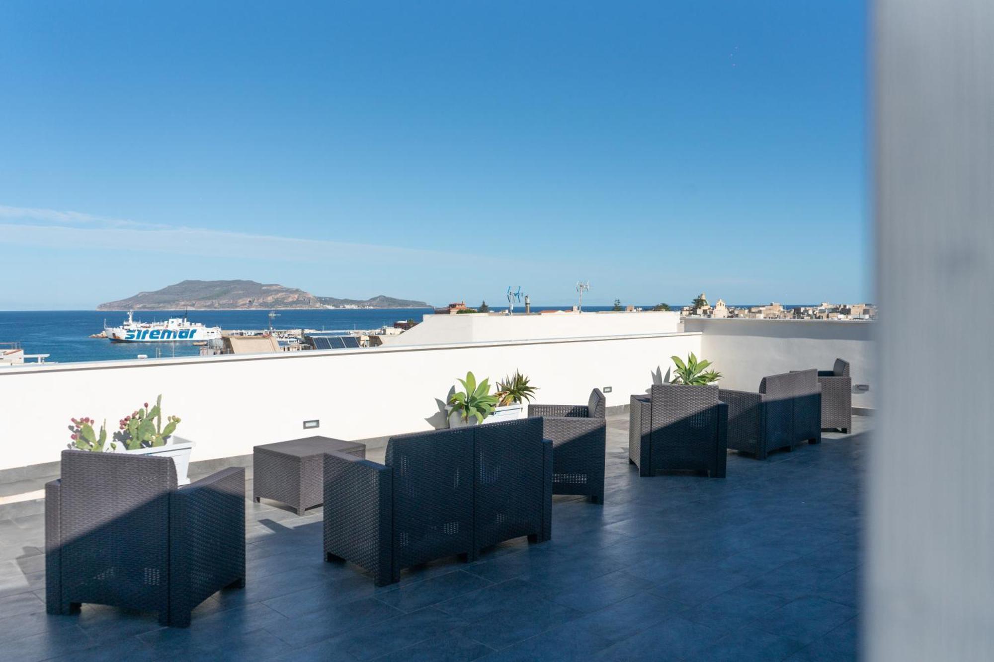 Ponente & Maestro Rooms Ilha de Ilha de Favignana Exterior foto