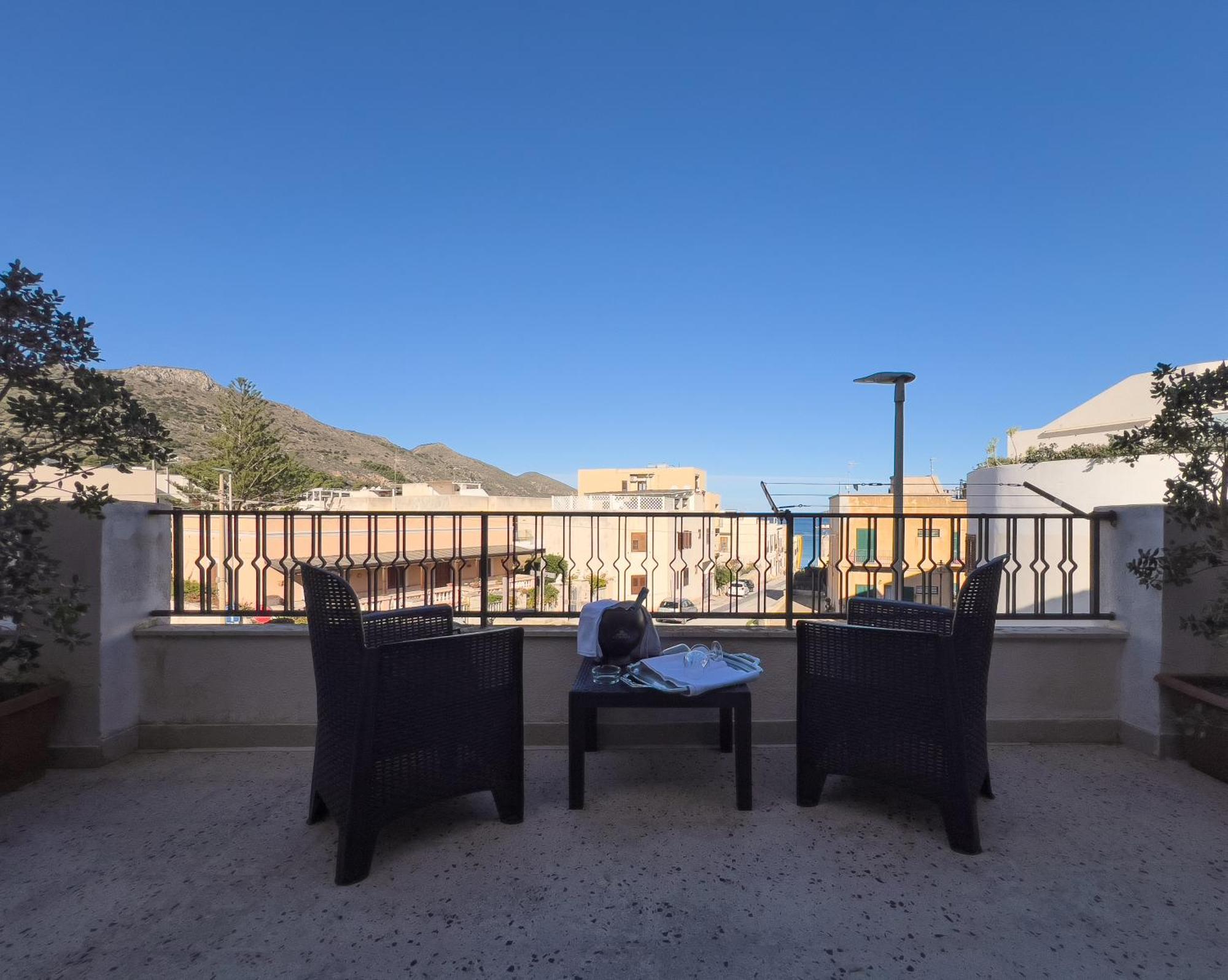 Ponente & Maestro Rooms Ilha de Ilha de Favignana Exterior foto